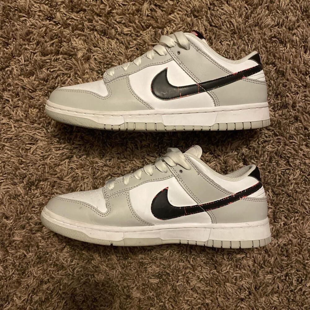 Nike Men's Grey and White Trainers
